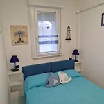 아파트 Cozy With Terrace And Shared Pool *