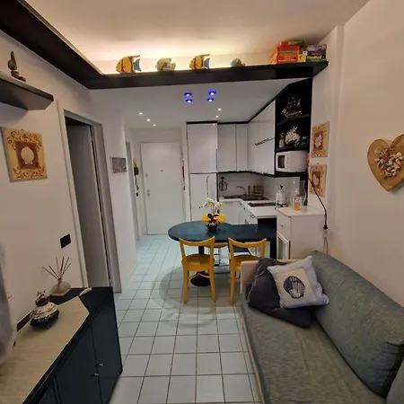 Cozy With Terrace And Shared Pool Daire Bibione