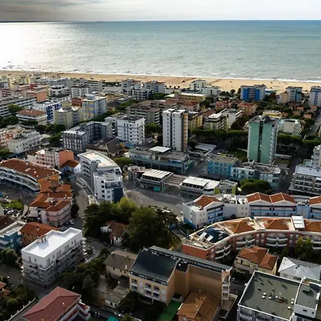 Apartamento Cozy With Terrace And Shared Pool *