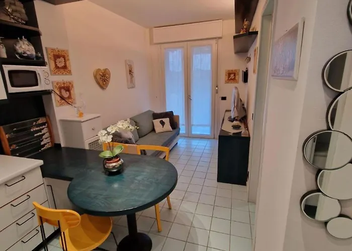 Cozy With Terrace And Shared Pool *